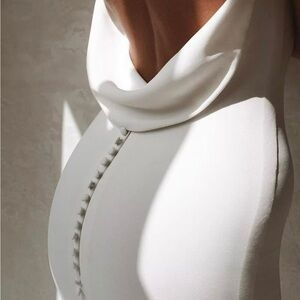 Elegant ivory wedding dress